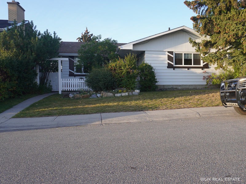 Charleswood Homes for Sale in Northwest Calgary Liv Real Estate® Listings